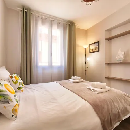 Mistral 3 Elegant Duplex 2 Avec Terrasse Et Climatisation, A Proximite Immediate Du Port Apartment