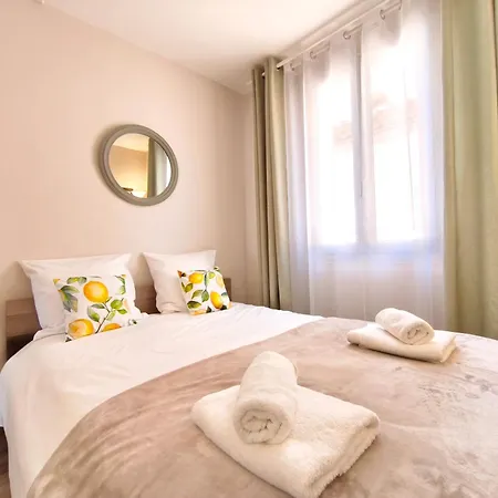 Mistral 3 Elegant Duplex 2 Avec Terrasse Et Climatisation, A Proximite Immediate Du Port Apartmán *